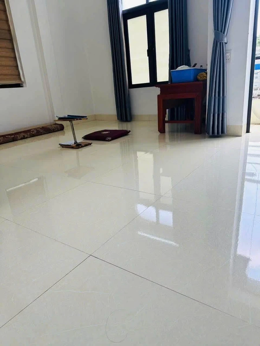Bán nhà 2 tầng 60.6m² ngõ Cao Xanh, 3 phòng ngủ, sổ đỏ - Ảnh thu nhỏ 4