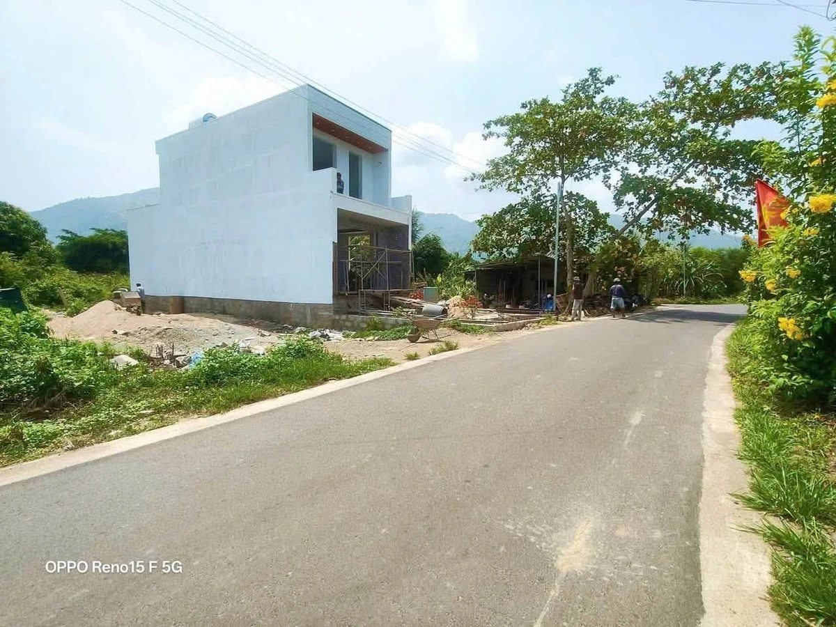 Đất mặt tiền Huỳnh Thúc Kháng 97,7m², Nha Trang, 2,2 tỷ - Ảnh 1