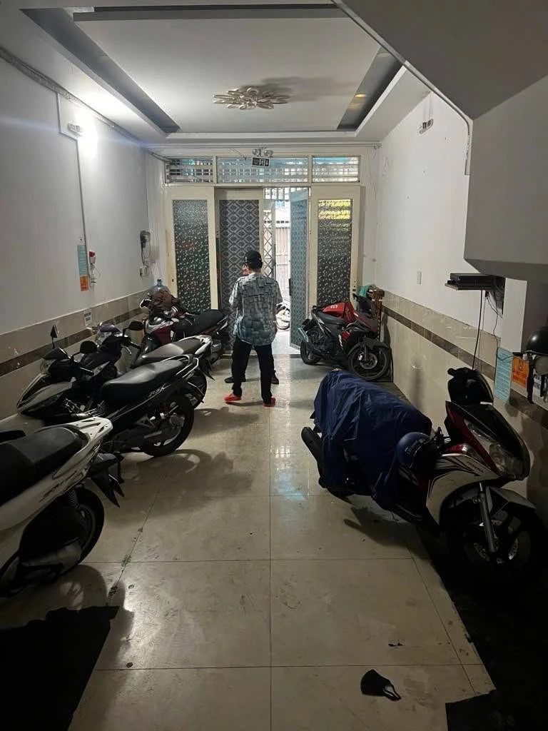 Bán nhà 4 tầng 66,78m² góc Phan Đăng Lưu, Phú Nhuận, 12.5 tỷ - Ảnh thu nhỏ 2