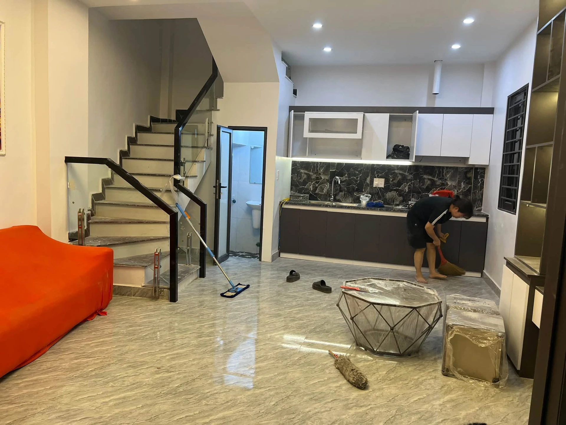 Bán nhà mới 35m² 3 tầng 2,55 tỷ gần Đình Đông - Ảnh 1