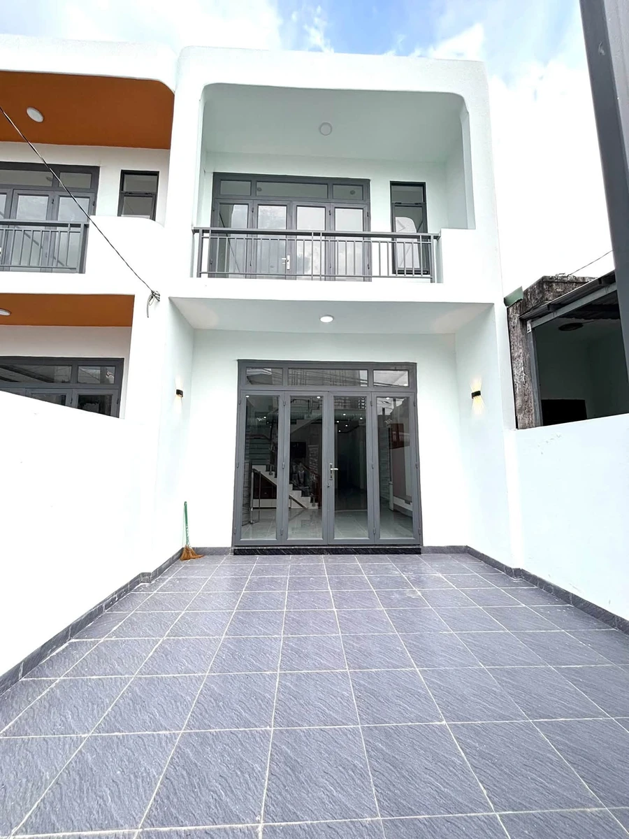 Bán nhà 2 tầng 100m2, 3PN 2WC, sổ riêng full thổ cư tại Tân Triều, Đồng Nai - Ảnh thu nhỏ 2