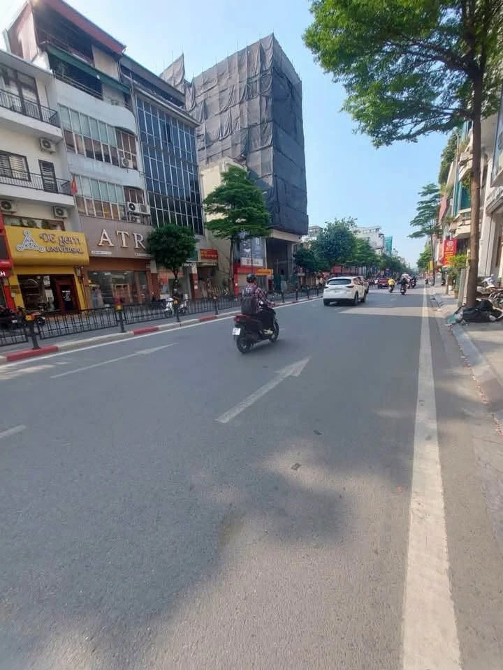 Bán nhà phố Lê Ngọc Hân 30m² 5 tầng 11.9 tỷ - Ảnh 1