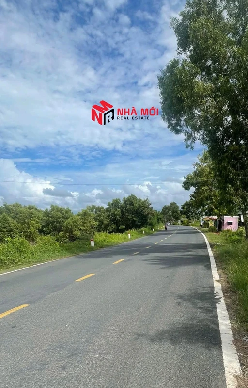 Bán nền đất Đầm Dơi 388,9m² mặt tiền 12m