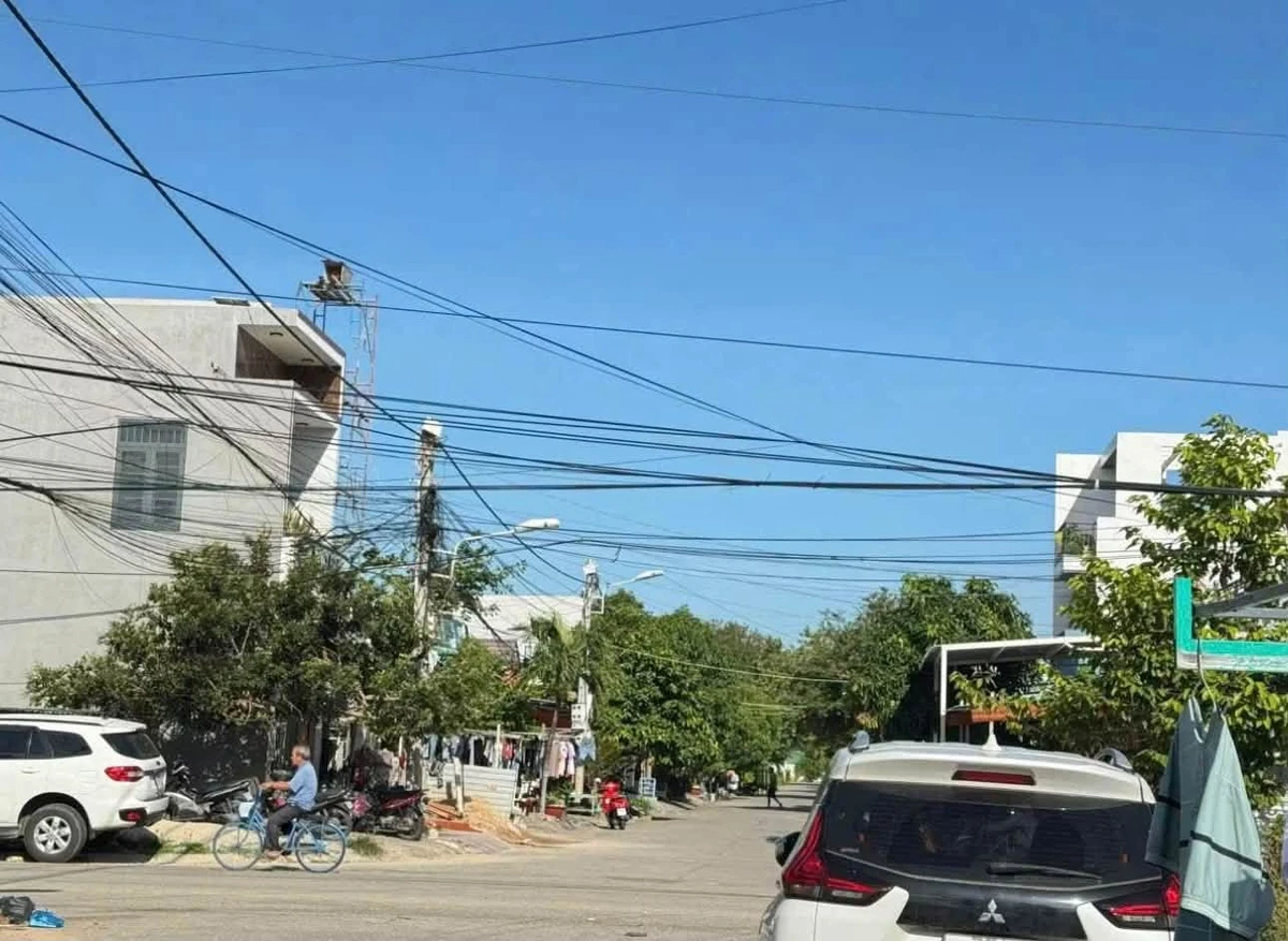 Bán đất thổ cư 100m2 mặt tiền Nguyễn Thị Định, Bình Thạnh - Ảnh 1