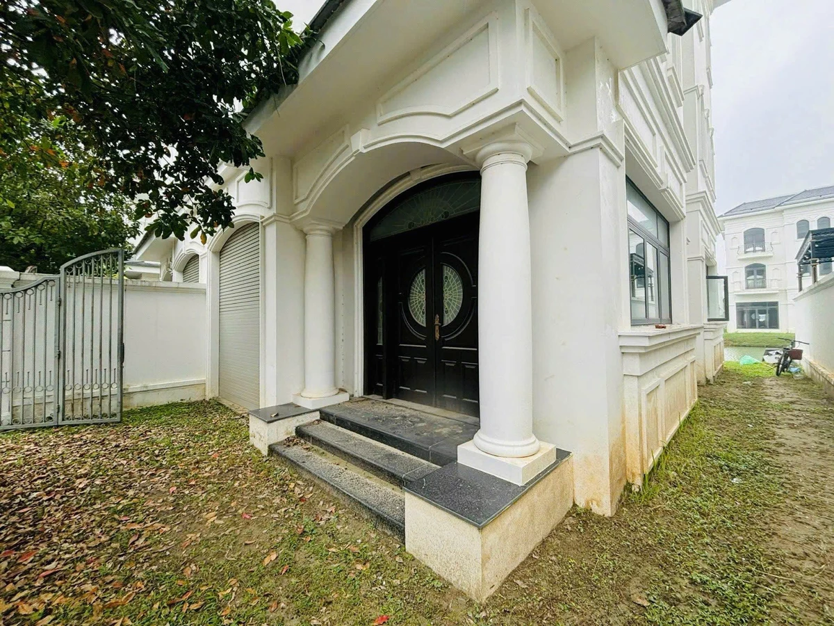 Bán biệt thự song lập Vinhomes Phong Lan 323m2, 13 tỷ - Ảnh thu nhỏ 4