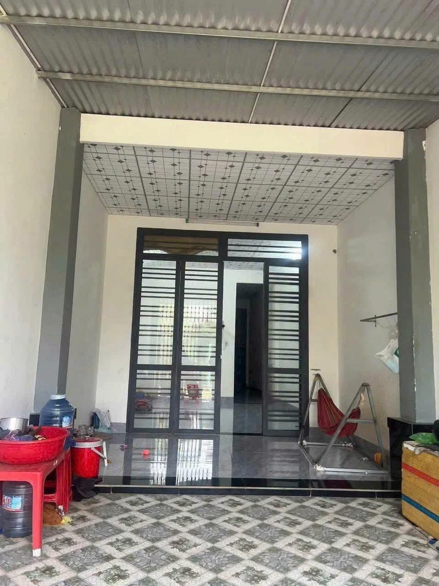 Bán nhà giá rẻ hẻm 32 Trần Phú, Hòa Thành, Tây Ninh, 112m2, giá 700 triệu - Ảnh 1