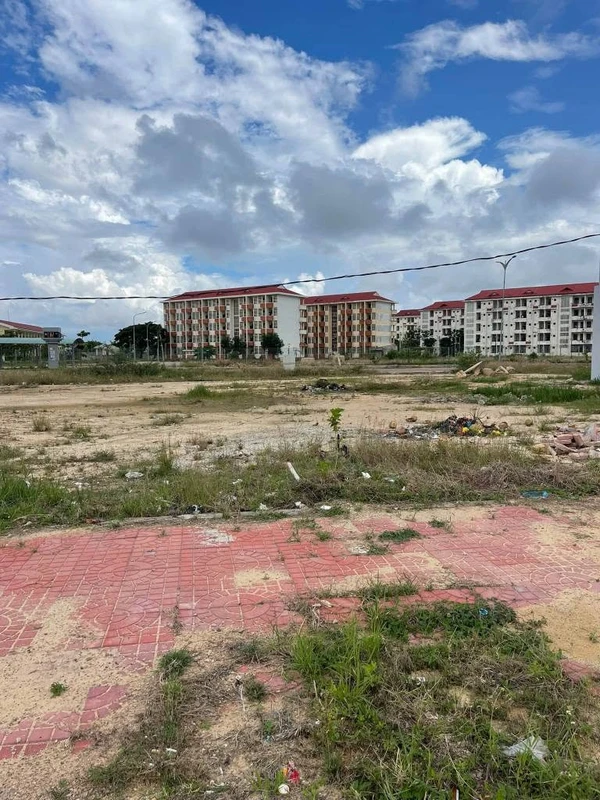 Bán đất mặt tiền 100m2 khu Trường Cao đẳng Bình Định, Nhơn Phú, giá 2,25 tỷ