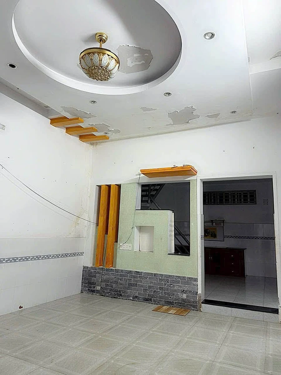 Nhà sổ riêng gác giá 2.8 tỷ, 110m², Phú Hồng, Quận 11 - Ảnh thu nhỏ 2