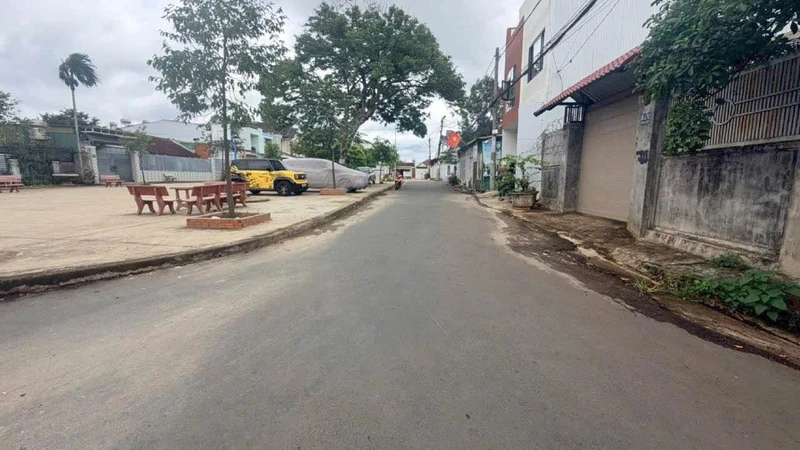 Bán đất thổ cư 100% đường Trần Quý Cáp, Buôn Ma Thuột, 5x15,6m giá 2,75 tỷ