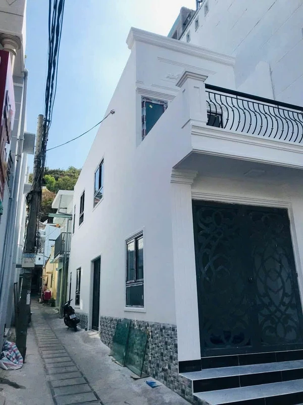 Bán nhà mặt tiền Đinh Tiên Hoàng 45m2 6,2 tỷ Nha Trang