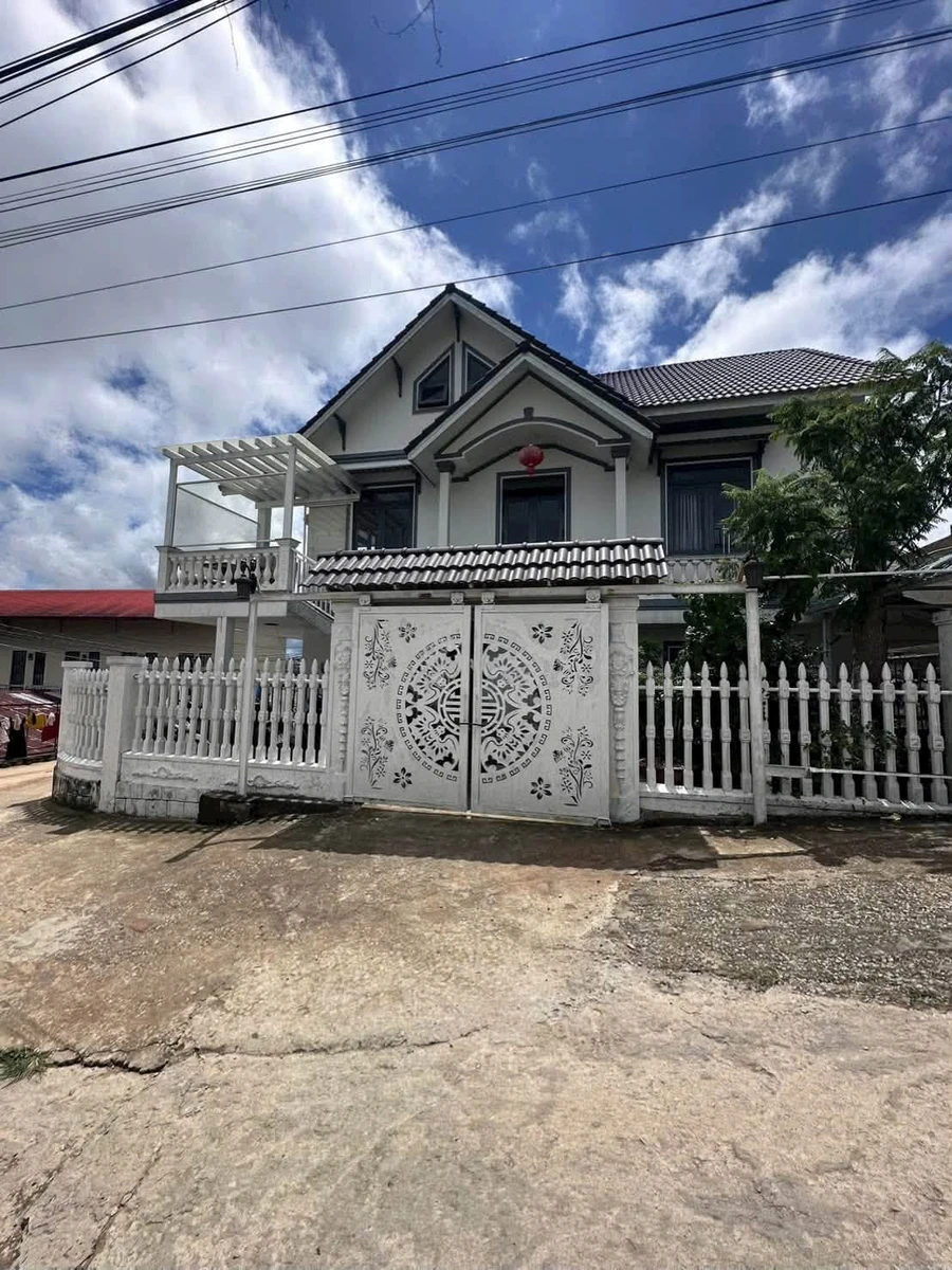 Bán biệt thự góc 2 mặt tiền Hùng Vương, Đà Lạt, 208m², 12.8 tỷ - Ảnh thu nhỏ 2