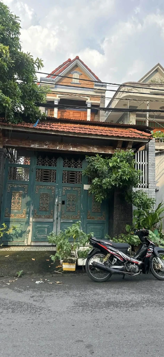 Bán nhà 1 lầu 1 trệt mặt tiền Bùi Văn Hoà 270m2, Long Bình - Ảnh 1