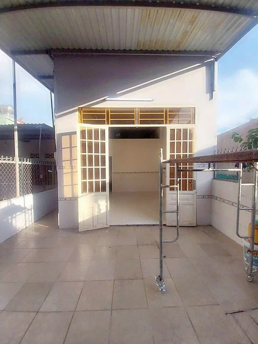 Bán nhà 2 phòng ngủ 100m² sát chợ Thanh Hóa, Quận 12 - Ảnh 1