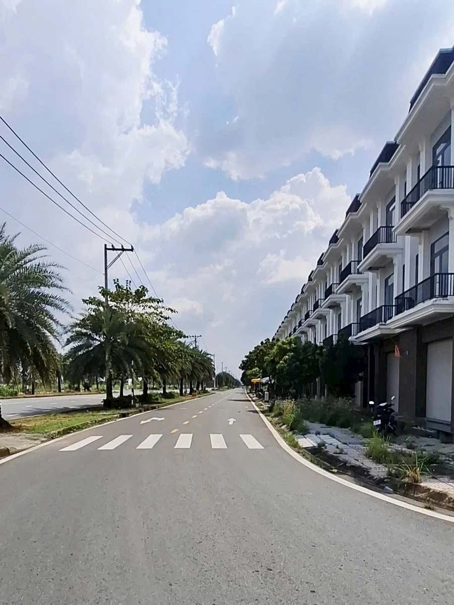 Bán shophouse The Sol City 5x20m, 1 trệt 2 lầu, 4 tỷ 3 - Ảnh thu nhỏ 2