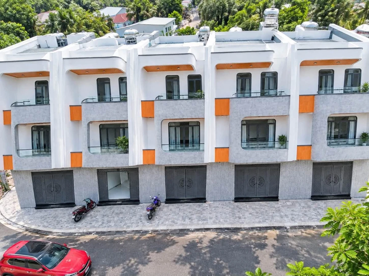 Nhà 3 lầu mặt tiền Lương Thế Vinh Phú Nhuận 55m² 4.68 tỷ - Ảnh 1