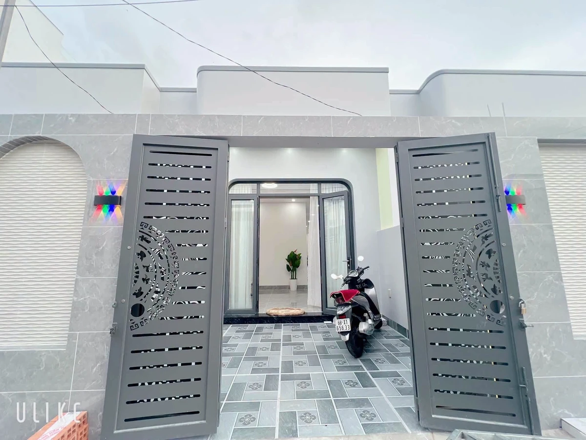 Bán nhà mới 2PN, 97,5m² đường Nguyễn Huy Tưởng, Rạch Giá - Ảnh 1