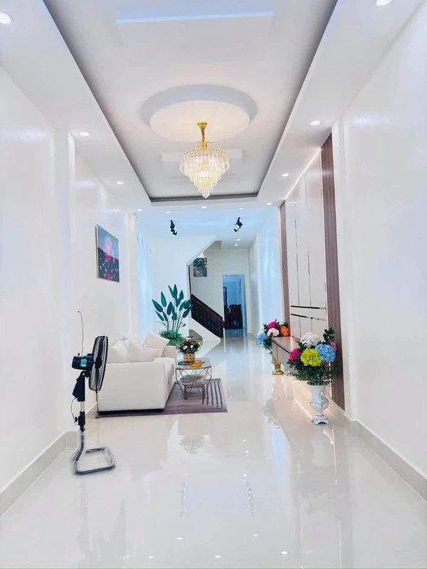 Bán nhà mặt tiền Huỳnh Tịnh Của Rạch Giá 2,6 tỷ