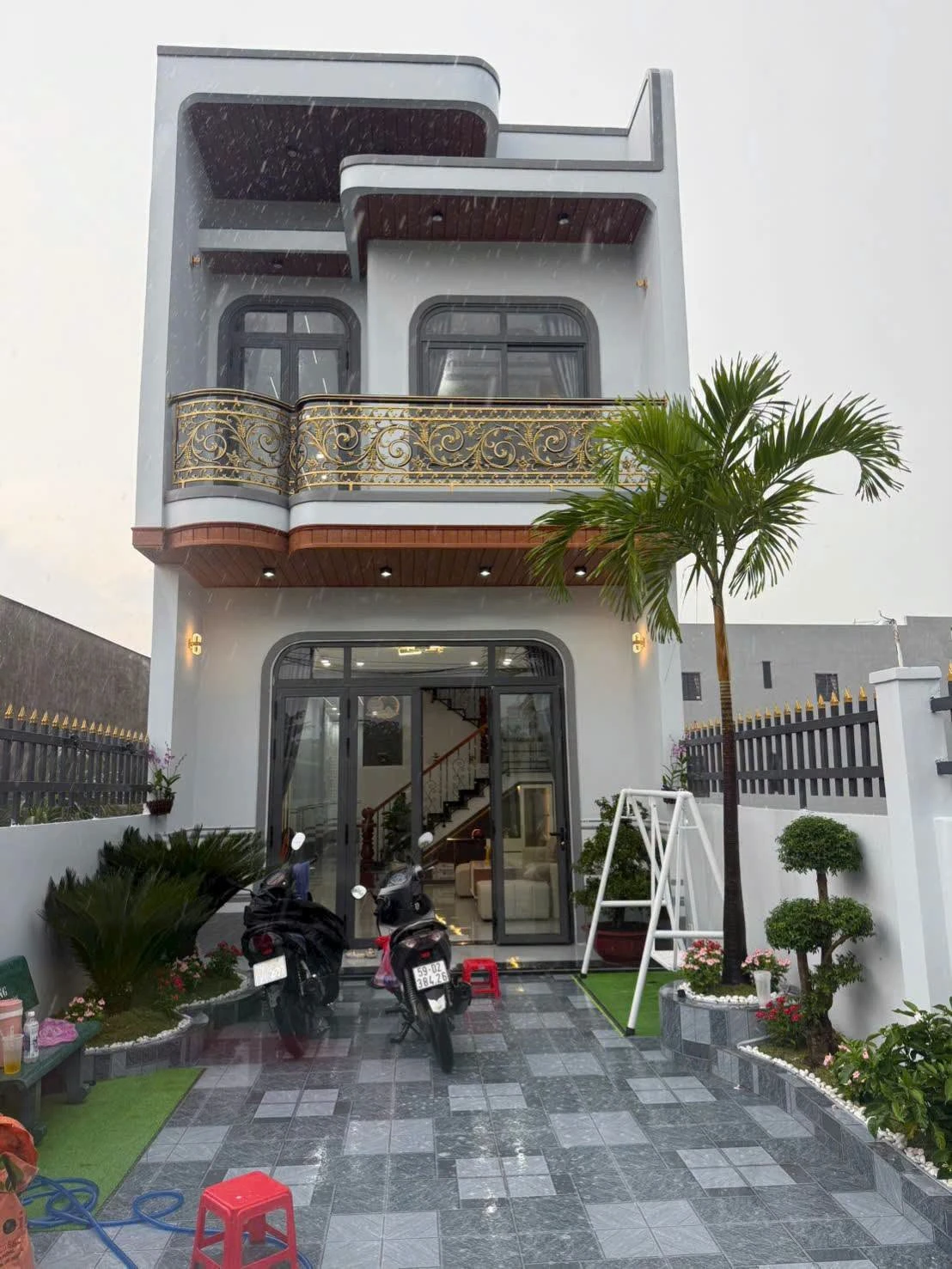 Bán gấp nhà 1 trệt 1 lầu 185m² Mỹ Hạnh Bắc, Đức Hoà - Ảnh 1