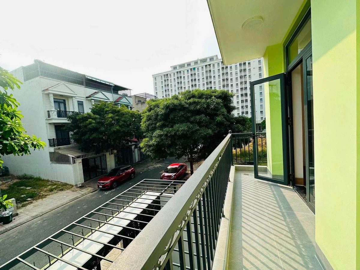 Bán nhà mới 5x20m, 4 phòng ngủ tại KDC Phúc Đạt, Thủ Dầu Một - Ảnh thu nhỏ 2
