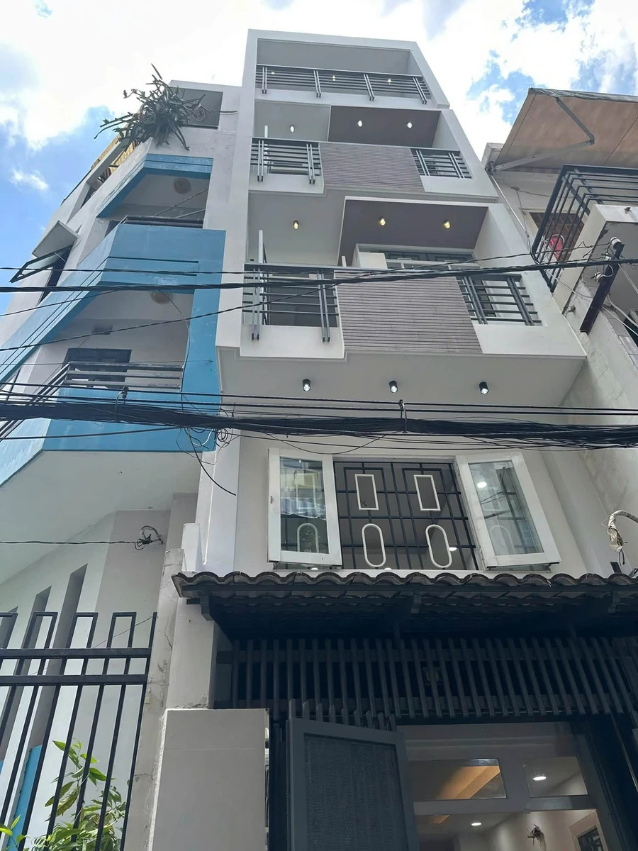 Bán nhà hẻm Nguyễn Lâm 35m² 7PN 9,5 tỷ Quận 1 - Ảnh 1