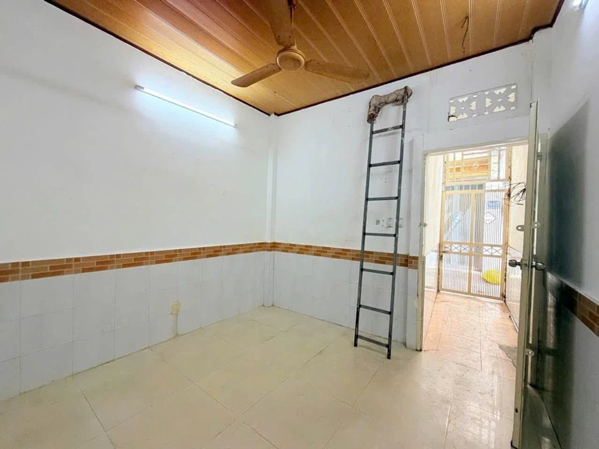 Bán nhà 2 mặt hẻm Thành Thái, Quận 10, 45m², 3PN, giá 6,5 tỷ - Ảnh thu nhỏ 3