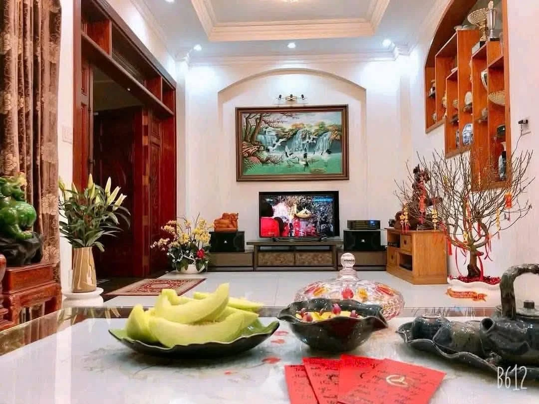 Bán Biệt Thự Bùi Tá Hán 160m2 Quận 2 - Ảnh thu nhỏ 2