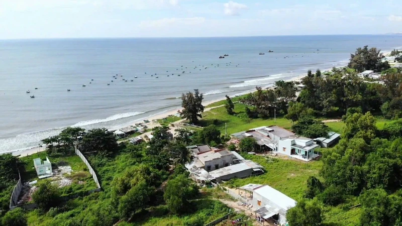 Bán đất mặt biển Phan Thiết 2879m2 - 12tr/m2