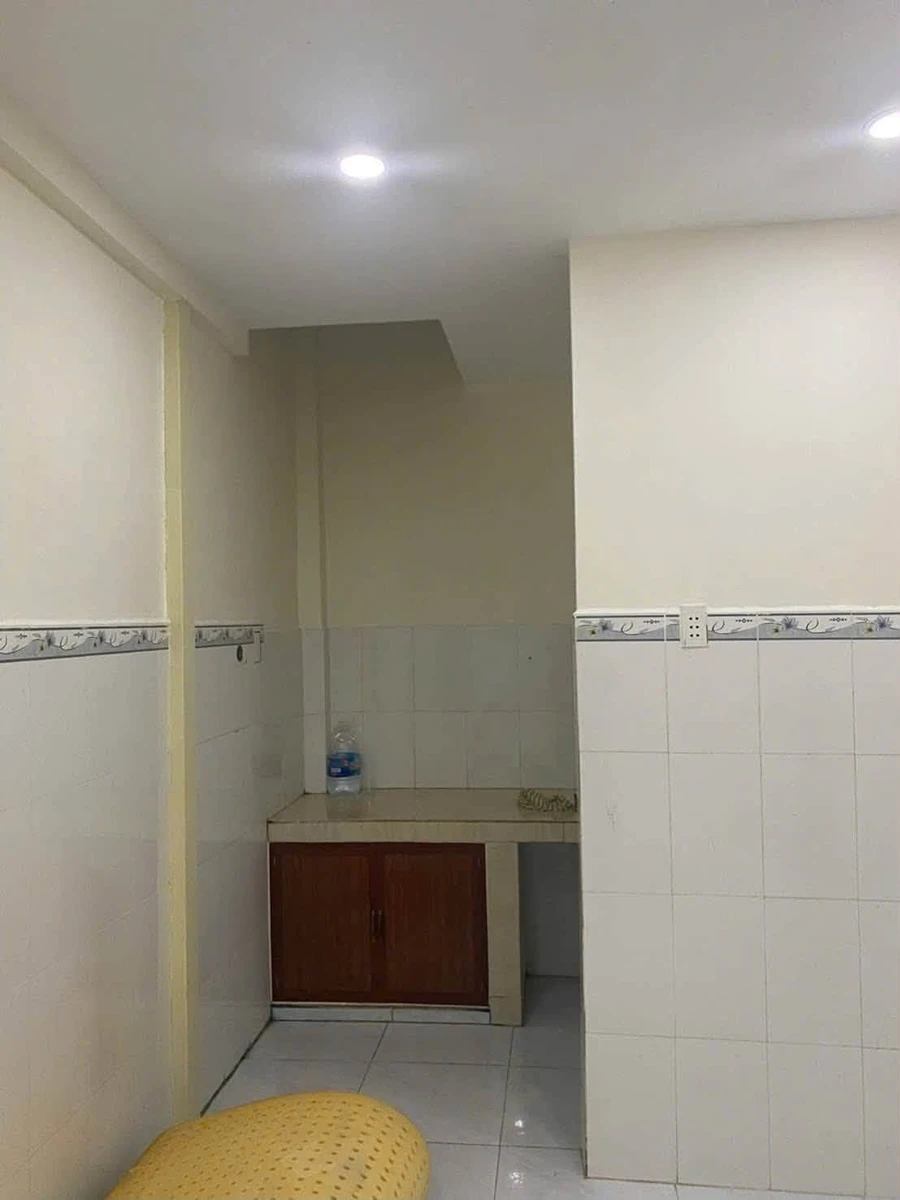 Bán nhà 2 tầng 20m2 Phan Đăng Lưu, Bình Thạnh giá 2,5 tỷ - Ảnh thu nhỏ 2