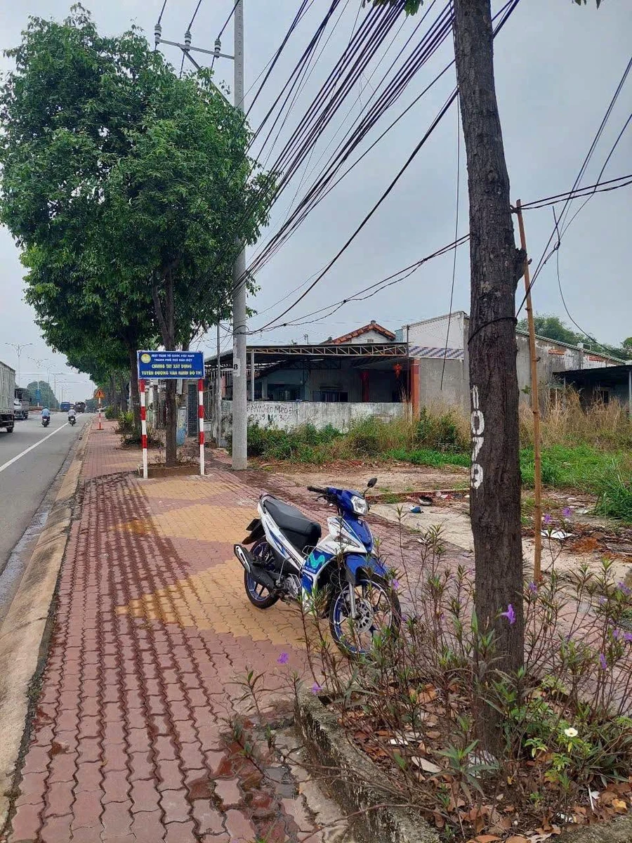 Bán nhà mặt tiền 110m² Cầu Ông Cộ 3 tỷ 4 - Ảnh thu nhỏ 2