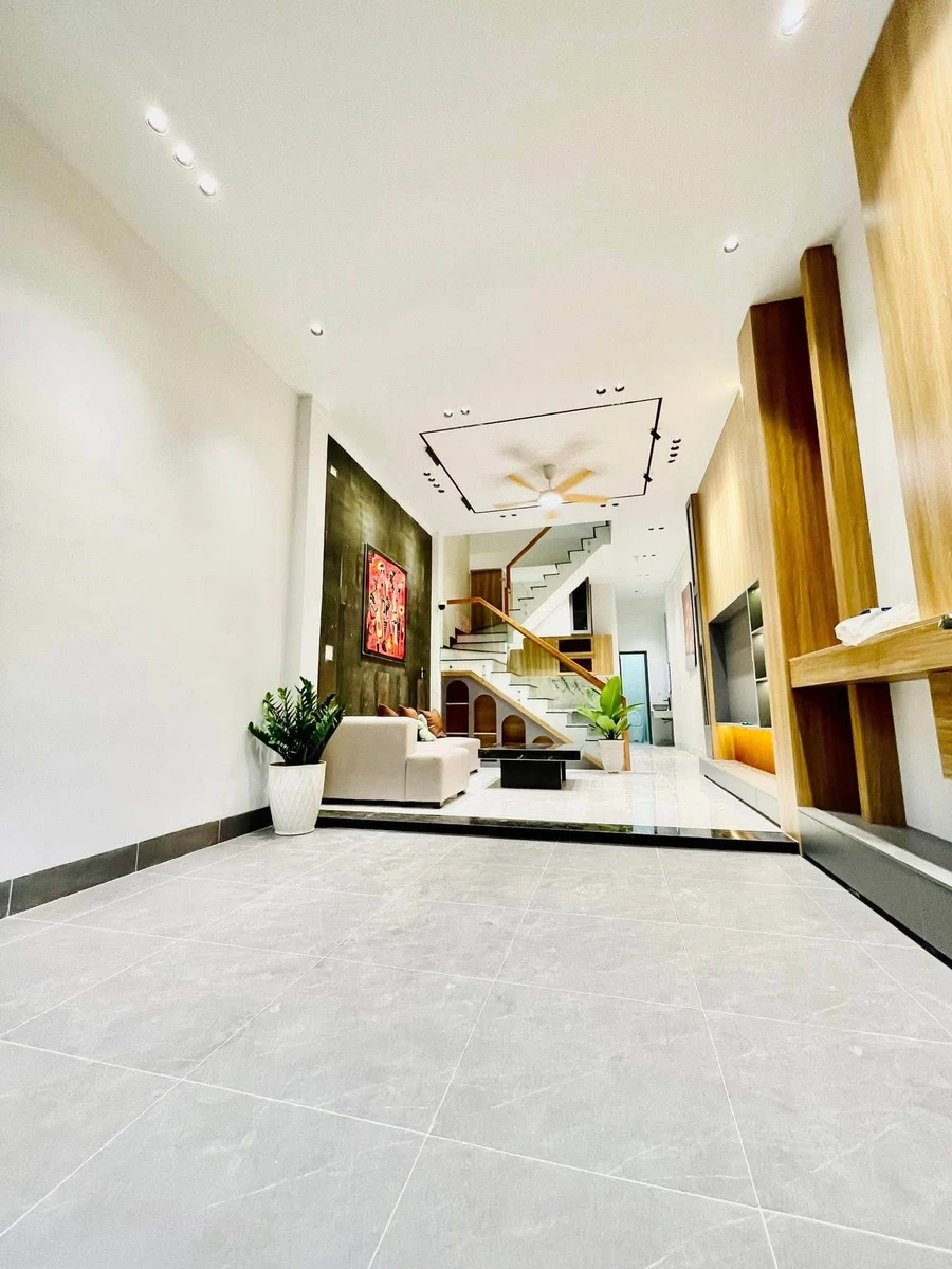 Bán nhà 1 trệt 2 lầu 3PN, DTSD 160m², đối diện chợ Tân Phong, Biên Hòa - Ảnh thu nhỏ 3