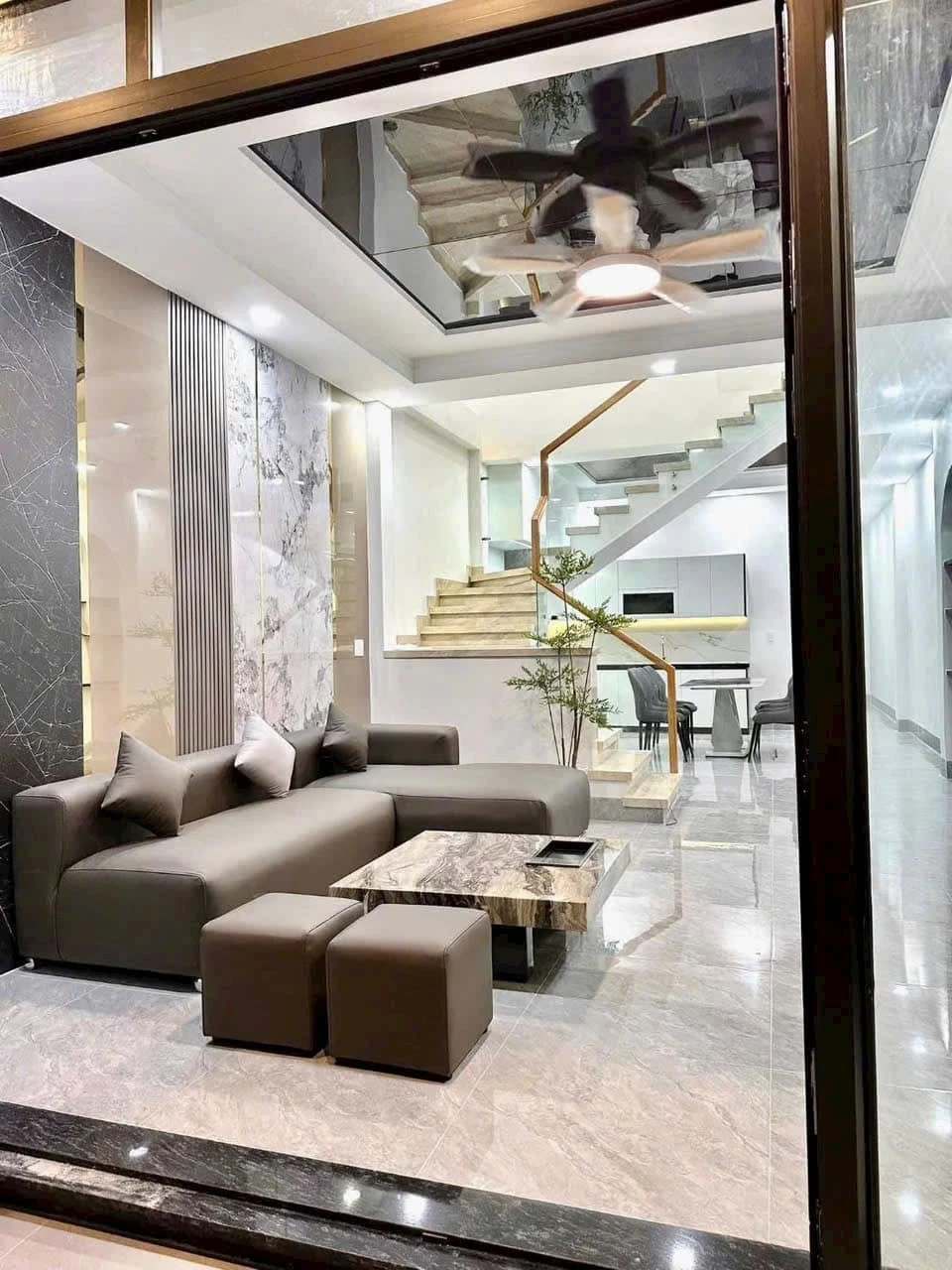 Bán nhà 1 trệt 1 lầu 3PN, 4,7x24m, full thổ cư, gần chợ Quang Thắng, Trảng Dài - Ảnh 1