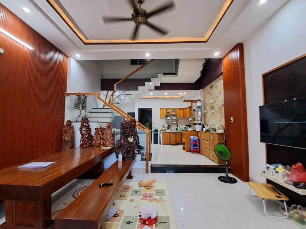 Bán nhà 2 tầng 70m² Nguyễn Huy Tưởng 3 tỷ - Ảnh 1