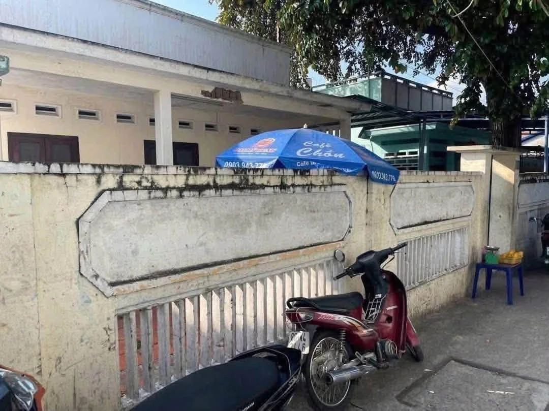 Bán nhà cấp 4 220m2 thổ cư gần Chợ Lớn, Đức Nghĩa, Phan Thiết giá 2,9 tỷ - Ảnh thu nhỏ 2
