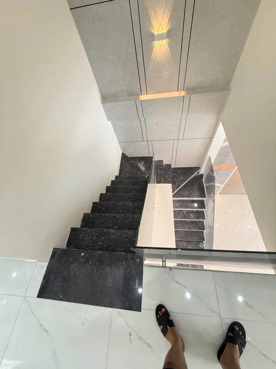Bán nhà 1 trệt 1 lầu 81m² Biên Hòa 3 tỷ 390 triệu - Ảnh thu nhỏ 2