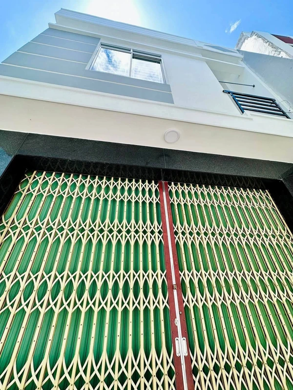 Bán nhà hẻm 40m2 đường Lý Thái Tổ Quy Nhơn 2 tỷ 5