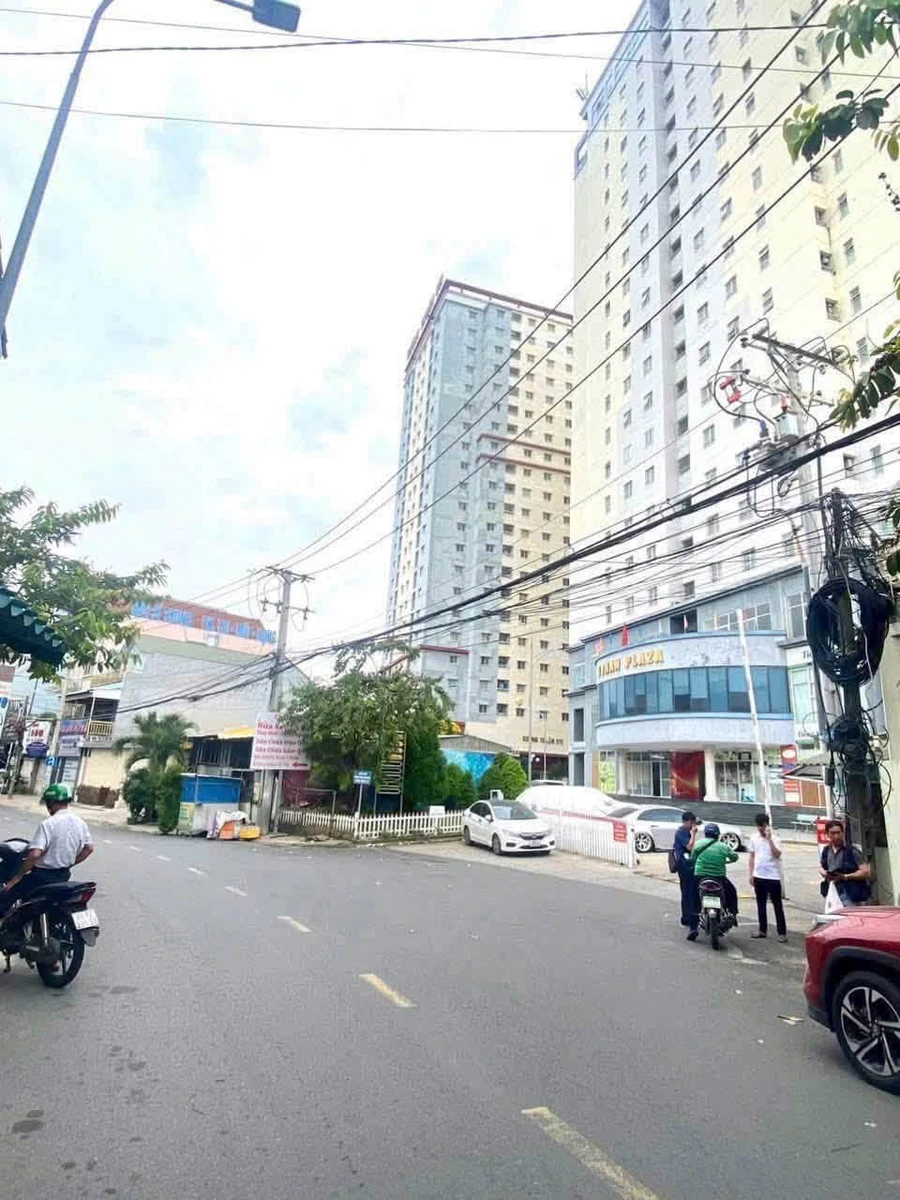 Bán nhà 1 trệt 1 lầu Tân Hiệp, Quận 7, 160m2, 4tỷ990 - Ảnh 1