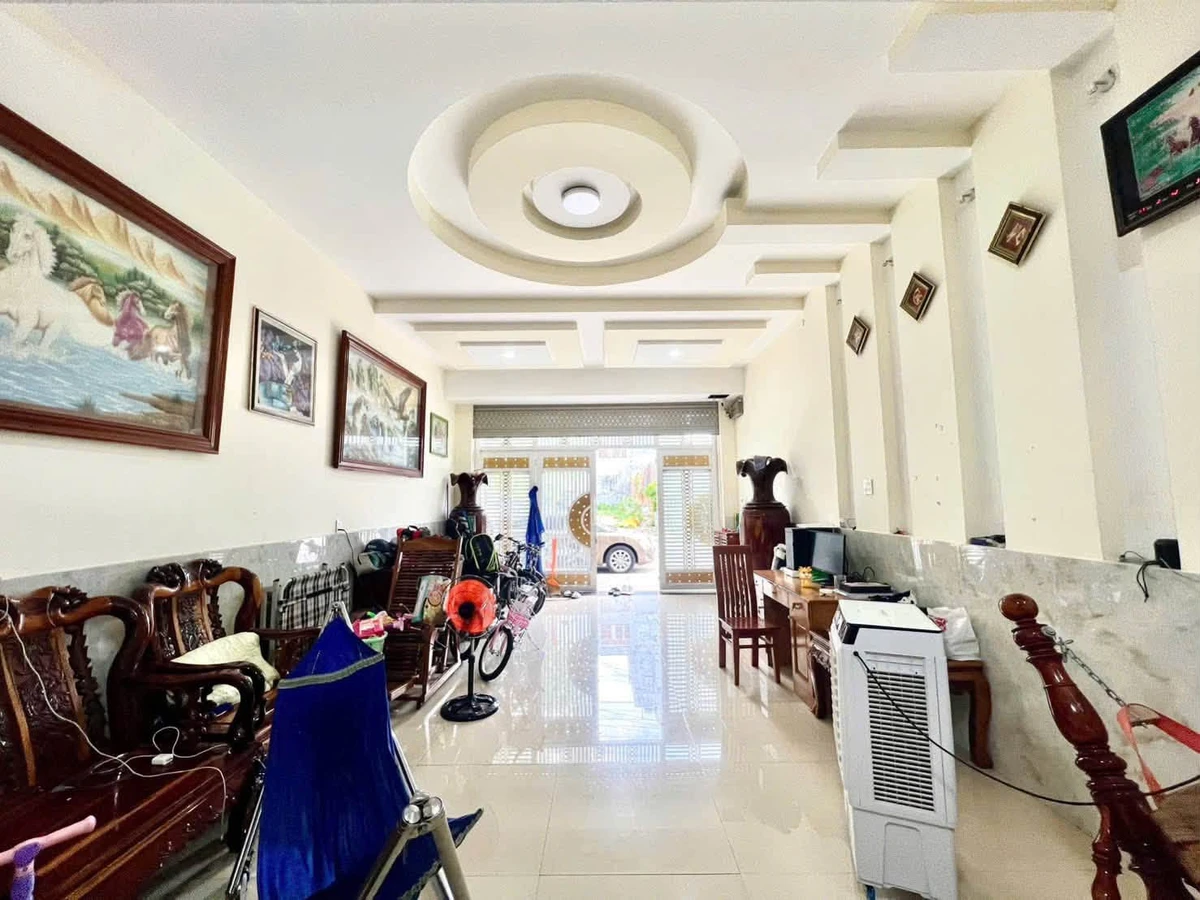 Bán nhà 1 trệt 1 lầu 100m² mặt tiền Đỗ Hành Phan Thiết 5.5 tỷ - Ảnh thu nhỏ 2