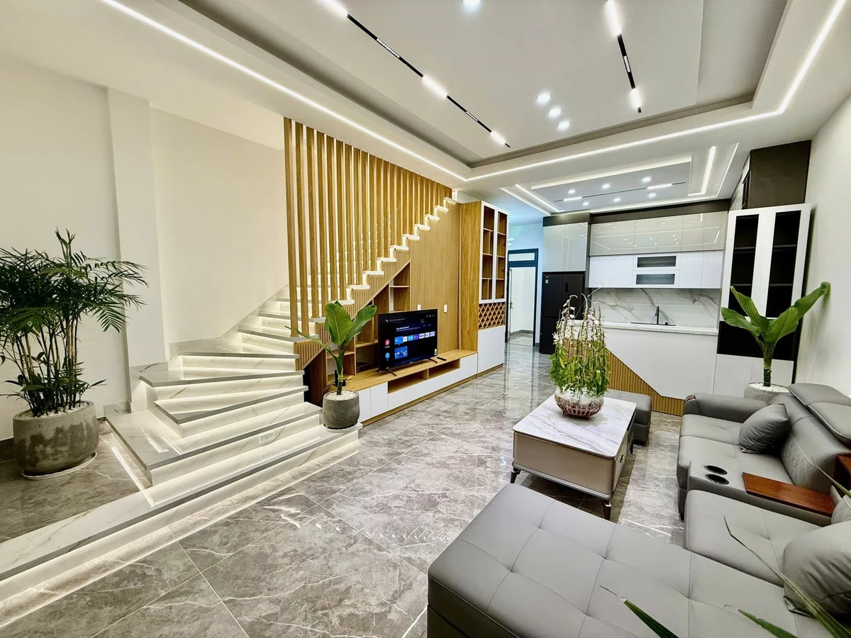 Bán nhà phố 2 mặt tiền 73.5m² Cổ Loa, Đà Lạt 9 tỷ - Ảnh 1