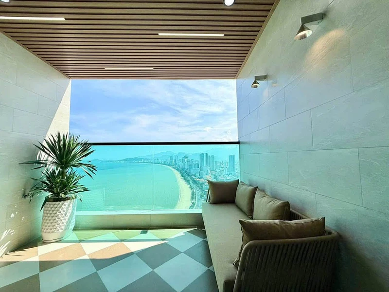 Bán căn hộ 2PN 130m2 tầng 40 Mường Thanh Nha Trang