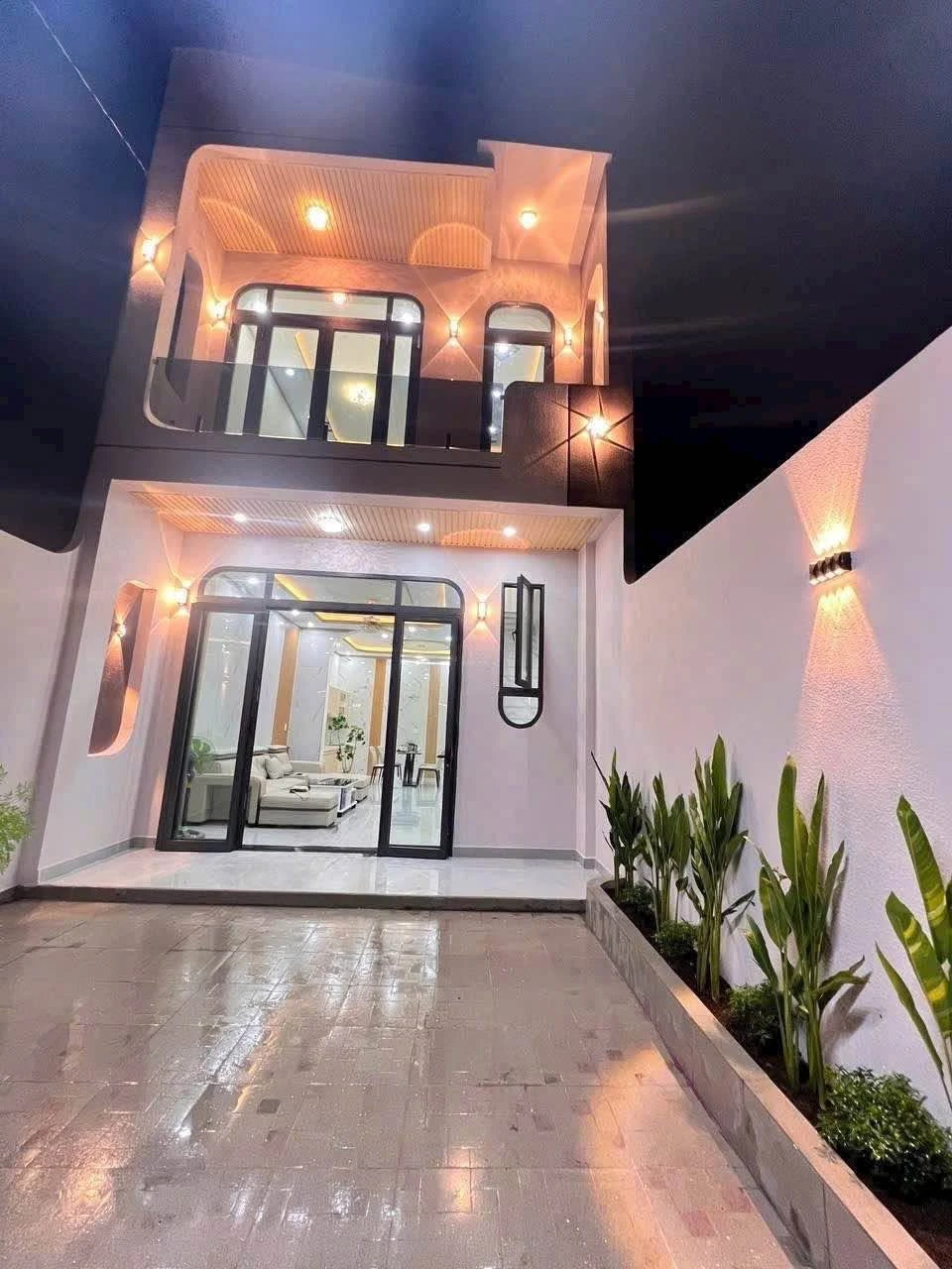 Bán nhà lầu 5x20m, 3PN Nguyễn Khuyến gần chợ Phú Thọ, 3.89 tỷ - Ảnh 1