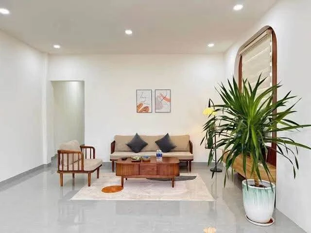 Bán nhà Buôn Ma Thuột 60m² 2 phòng ngủ full nội thất 2.85 tỷ - Ảnh 1