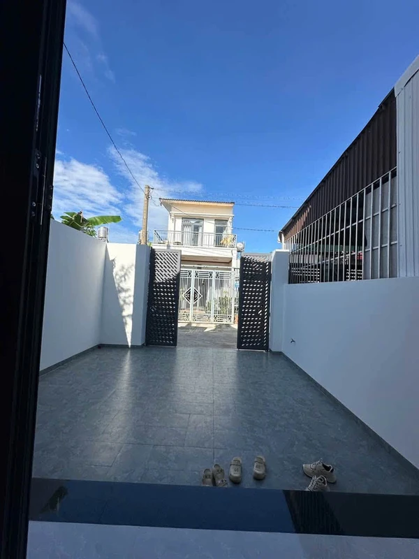 Bán nhà mới full nội thất 3PN 2WC 130m² Buôn Ma Thuột 2,85 tỷ