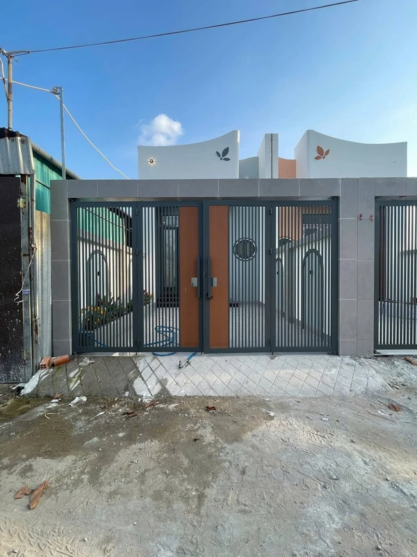 Bán nhà mới hoàn thiện 4,6x22,8m hẻm ô tô nhánh Võ Trường Toản, Vĩnh Quang, Rạch Giá giá 1,95 tỷ