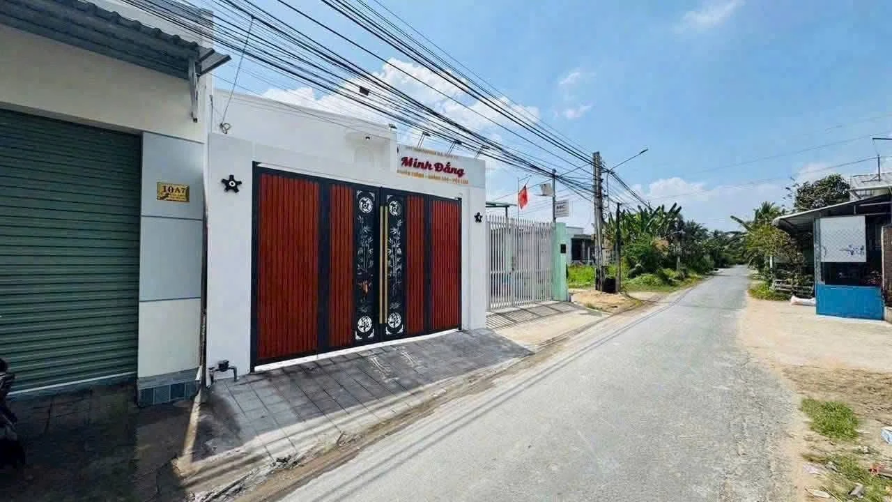 Nhà mặt tiền Lộ Thống Nhất Bến Tre 119m2, 3PN, 2 toilet, 2 tỷ 290 triệu - Ảnh 1