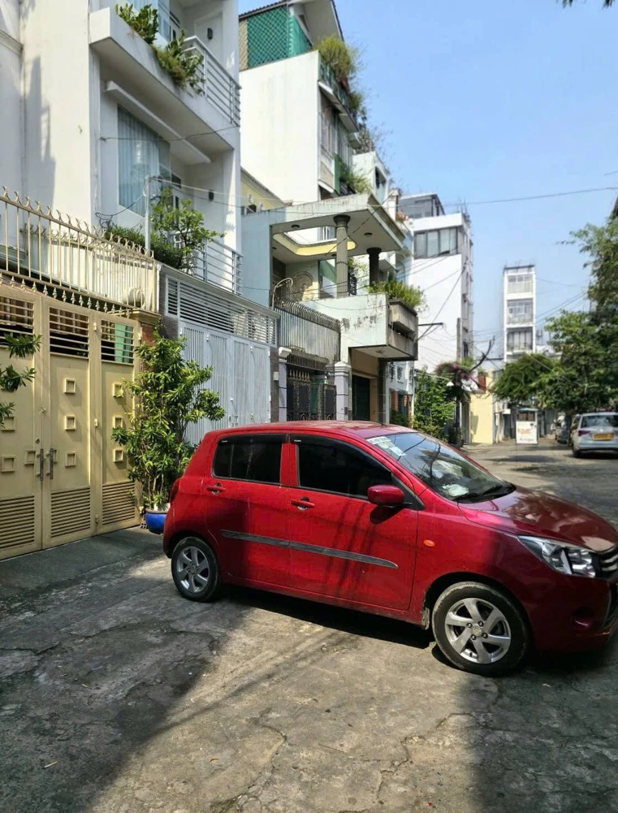 Bán nhà phố 74m² 9 phòng ngủ Phú Nhuận, hẻm 8m, giá 15 tỷ - Ảnh 1