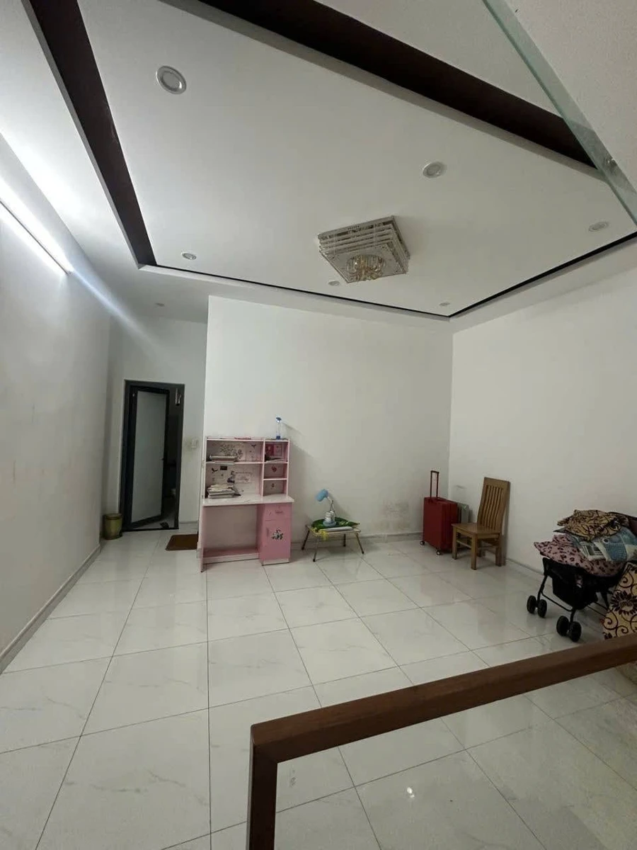 Bán nhà mặt tiền 3 tầng 90m2 Liên Chiểu 5 tỷ - Ảnh thu nhỏ 4