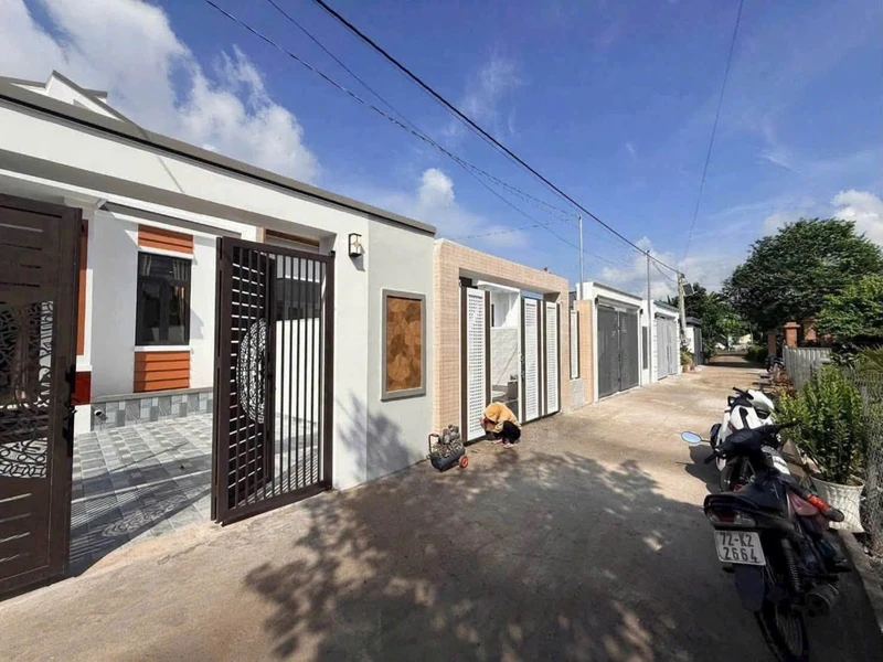 Bán nhà 80m² 3 phòng gần chợ Đất Đỏ, giá 1,55 tỷ