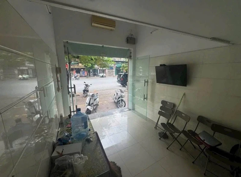 Bán nhà mặt đường Tôn Đức Thắng 19m2 4 tầng