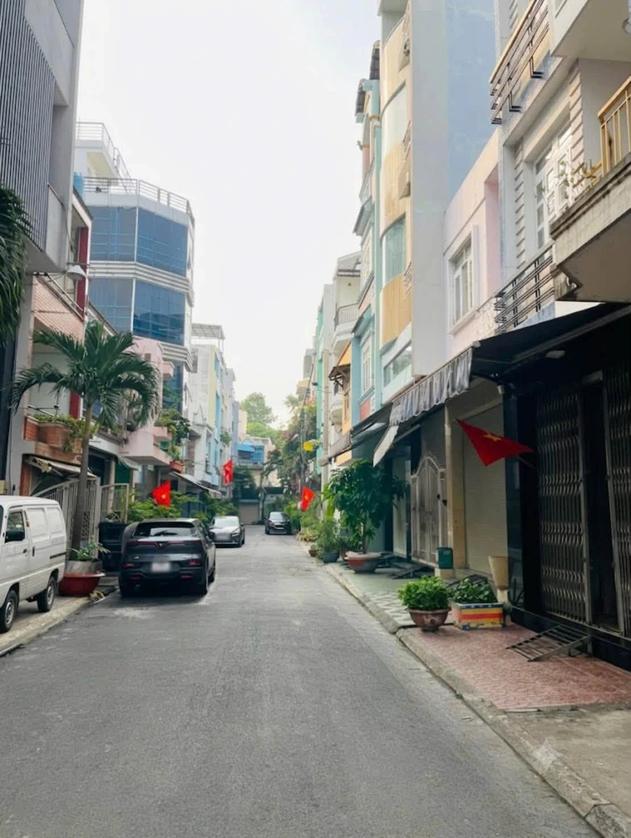 Bán nhà hẻm ô tô 8m 53m2 4 tầng gần Lạc Long Quân, Tân Bình, giá nhỉnh 10 tỷ - Ảnh 1
