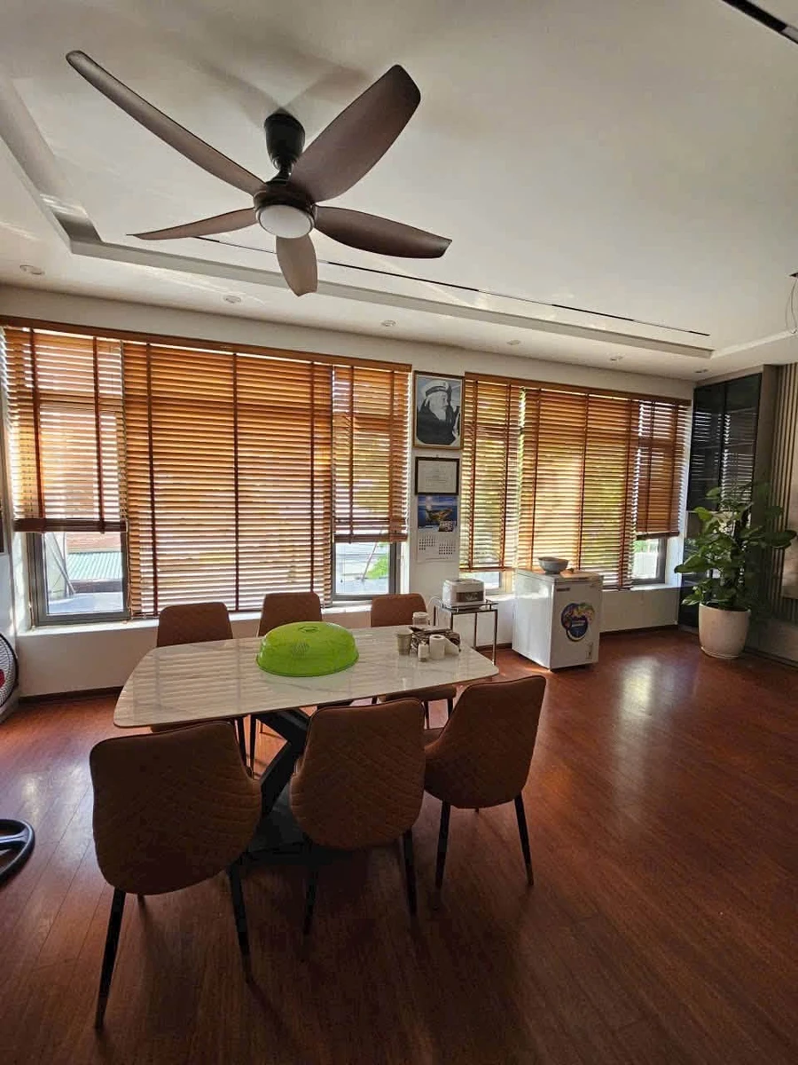 Bán nhà 4 tầng 60m² Cao Thắng, 4 phòng ngủ, thang máy - Ảnh thu nhỏ 2